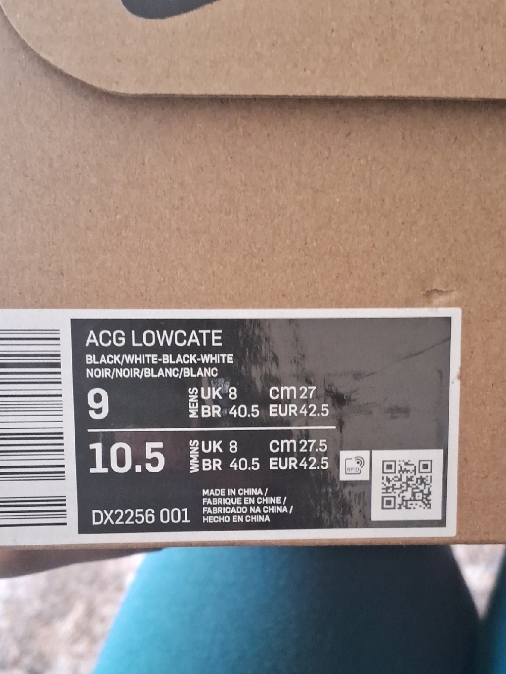 Nike ACG Lowcate Box Label - Black & White